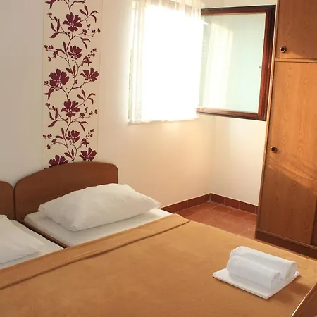 Apartment Petrada *